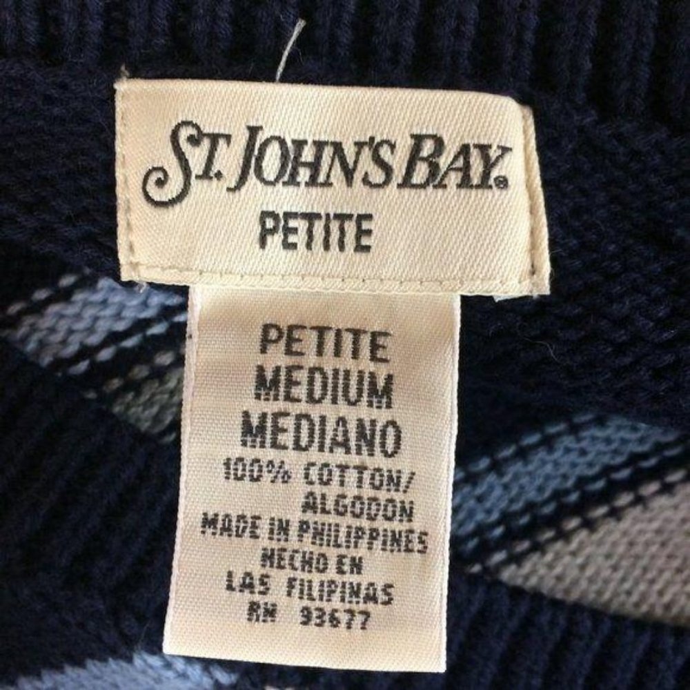 *SOLD* St John's Bay NWT Classic V-Neck Sweater Sz MP - Picture 6 of 9